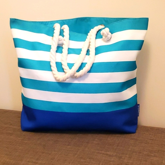 Clinique Handbags - Clinique Nautical Blue Teal White beach tote bag